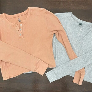 PAC Sun Me to We crop and Wild Fable Crop 2 pc junior top lot